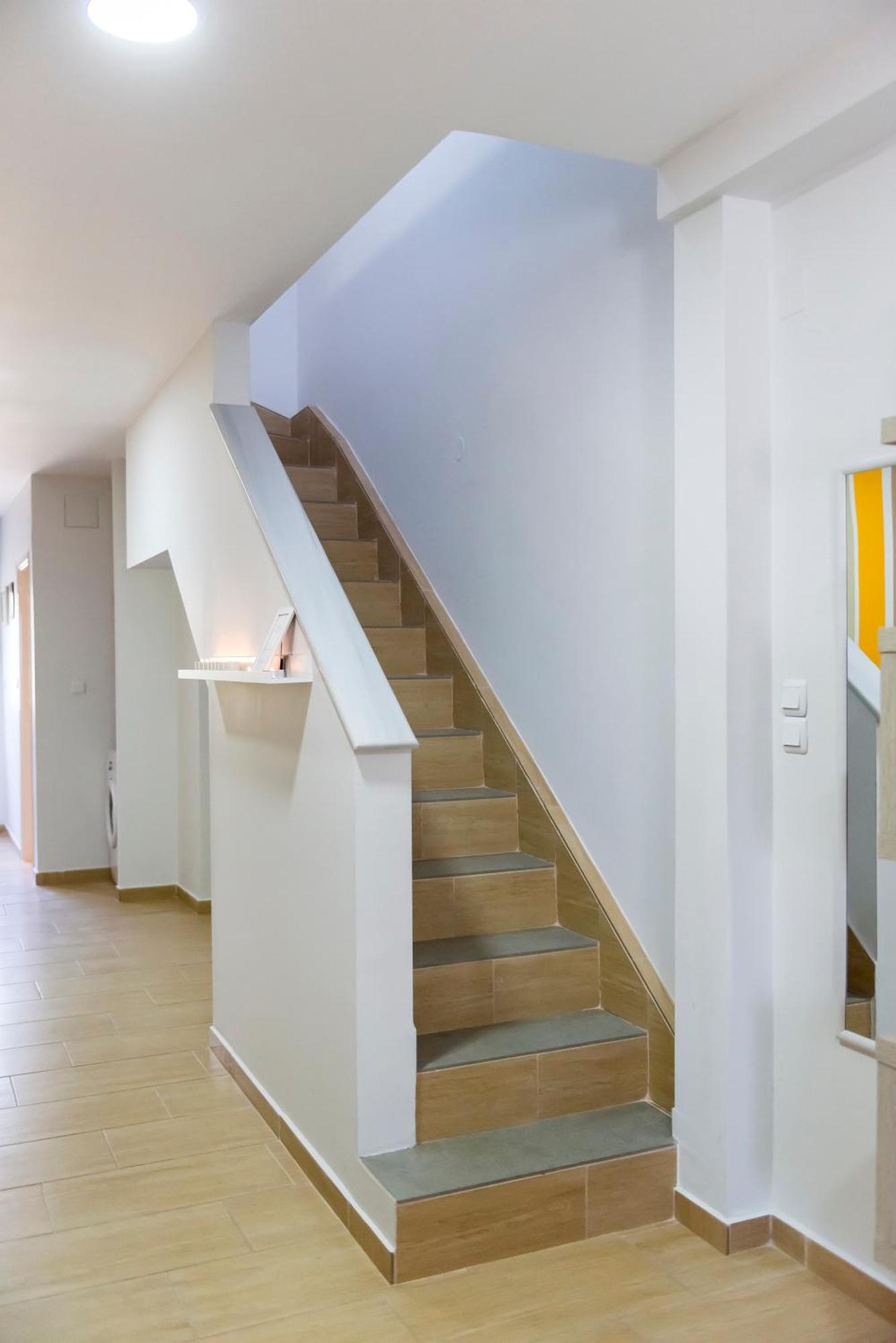 Byron Urban Apartment Каламата Екстериор снимка