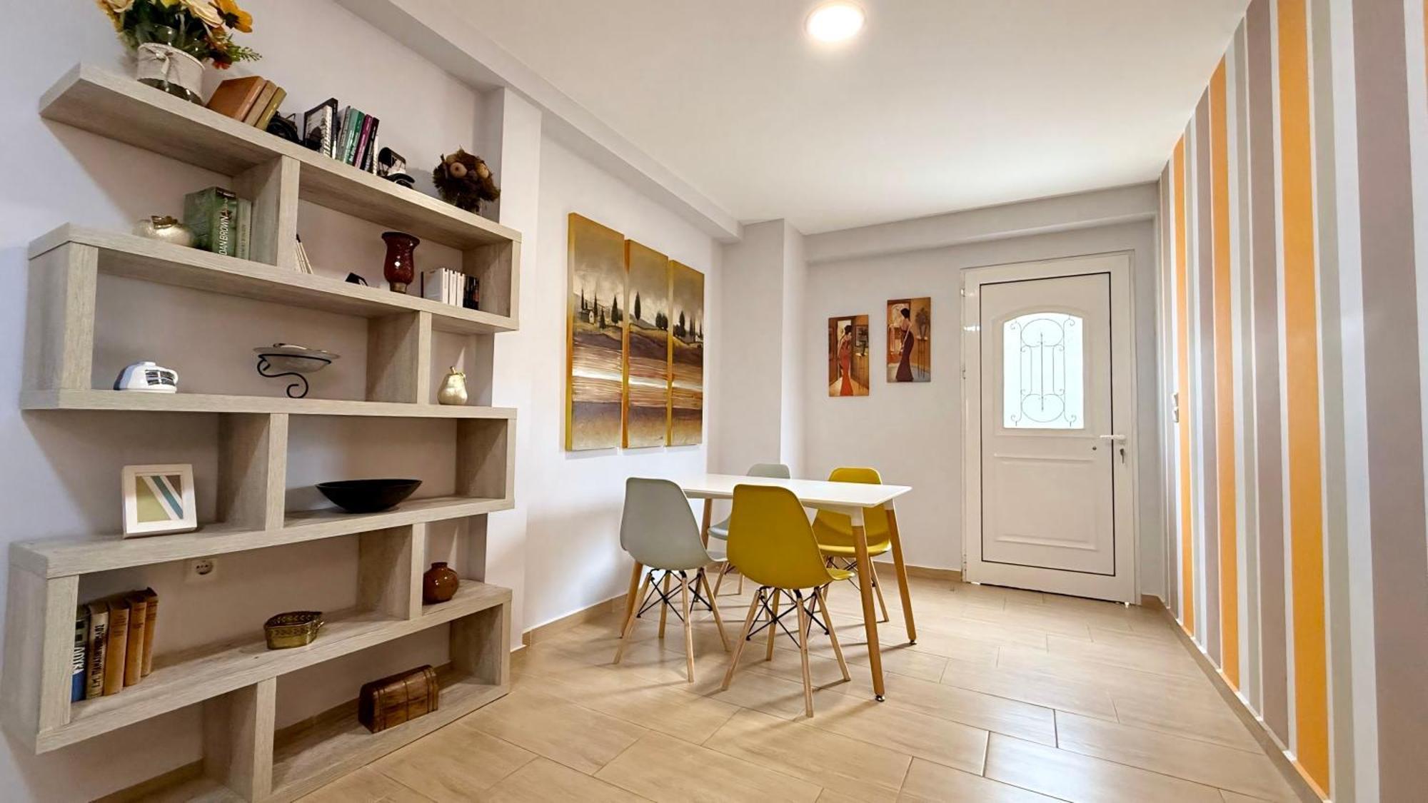 Byron Urban Apartment Каламата Екстериор снимка