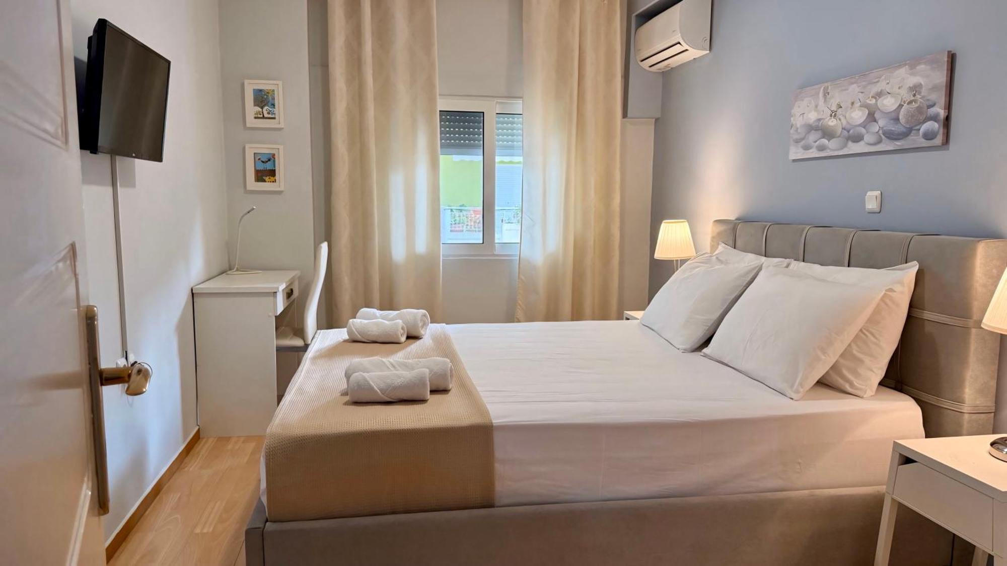 Byron Urban Apartment Каламата Екстериор снимка